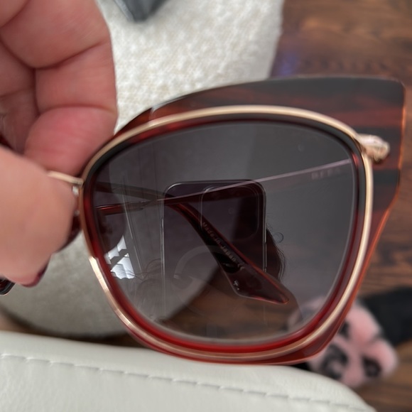 EUC DITA Stormy Sunglasses - as seen on Adriana Grande or Olivia Palmero - Picture 3 of 8
